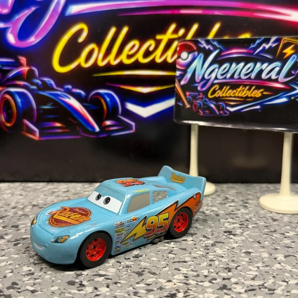 Disney Pixar Cars Lightning McQueen Rust-eze Blue Diecast 1:55 Mattel 2017 Rare